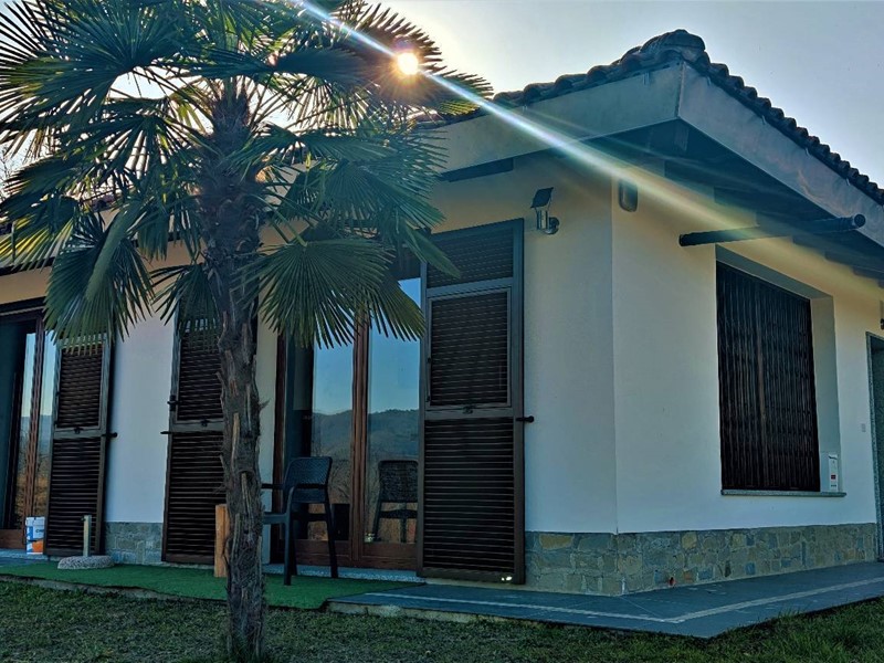 Villa in Vendita a Dego, 180'000€, 95 m²