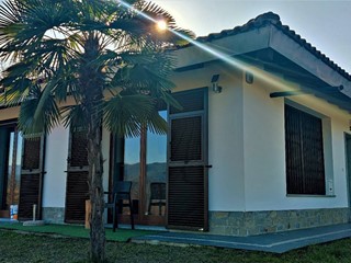 Villa in Vendita a Dego, 180'000€, 95 m²