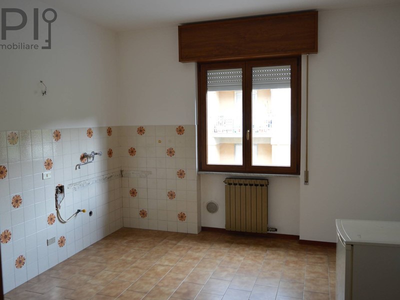 Quadrilocale in Vendita a Dego, 80'000€, 90 m²