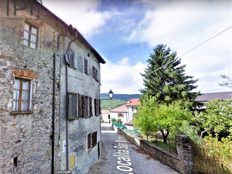 Casa Semi Indipendente in Vendita a Castelletto Uzzone, 50'000€, 85 m²