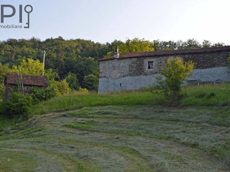 Rustico in Vendita a Dego, 72'000€, 160 m²