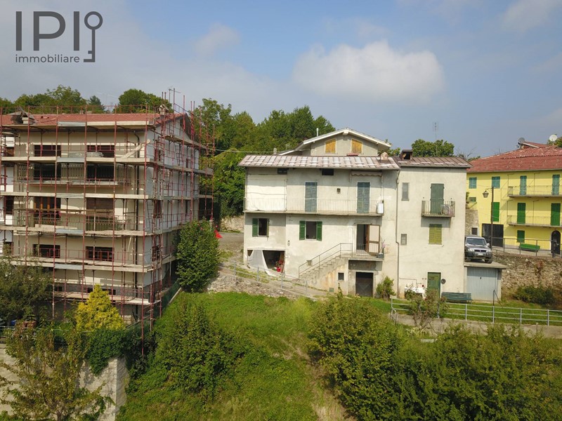 Casa Indipendente in Vendita a Montaldo di Mondovì, 90'000€, 180 m²