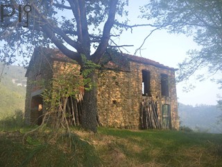 Rustico in Vendita a Montechiaro d'Acqui, 50'000€, 60 m²