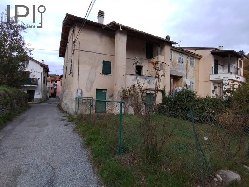 Casa Indipendente in Vendita a Mallare, 49'000€, 120 m²