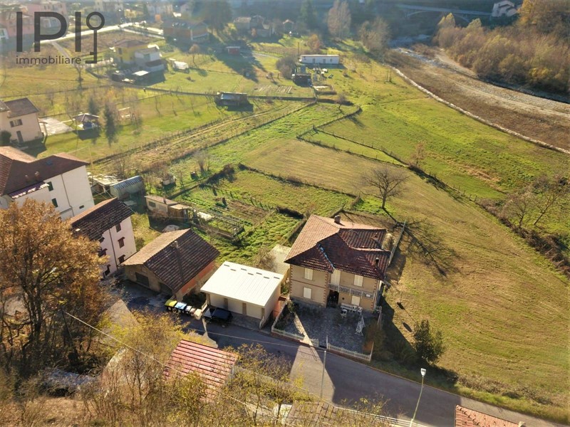 Villa in Vendita a Millesimo, 110'000€, 200 m²