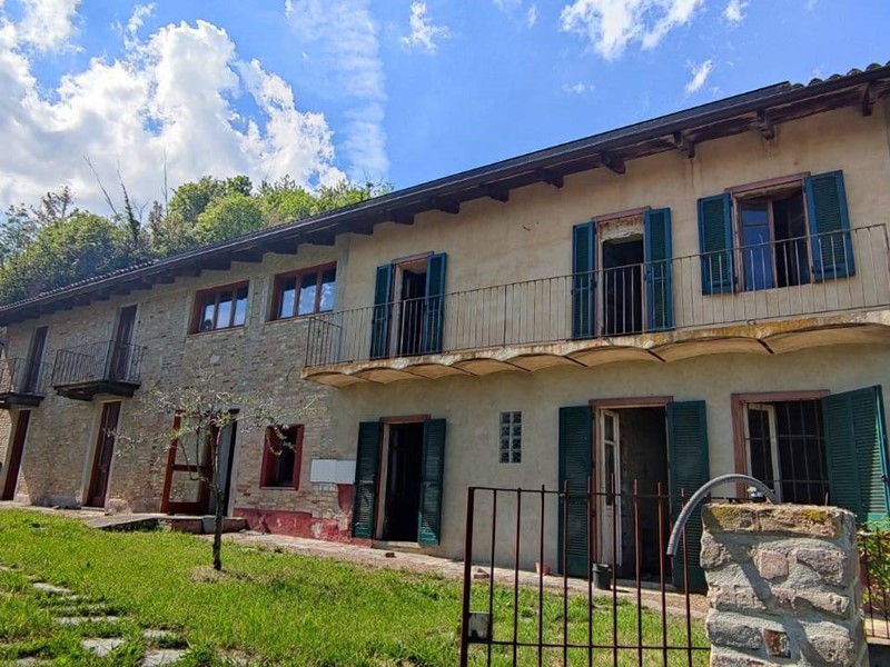Villa in Vendita a Murisengo, 205'000€, 500 m²