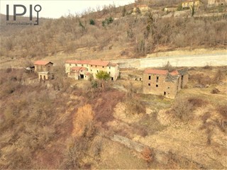 Rustico in Vendita a Saliceto, 100'000€, 800 m²