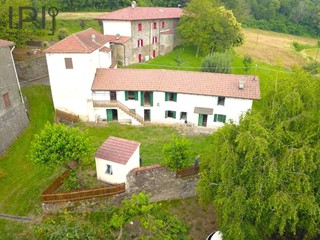 Rustico in Vendita a Roccaverano, 64'000&euro;, 120 m²