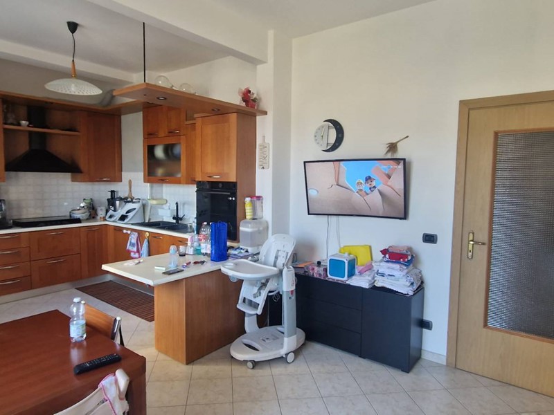 Trilocale in Vendita a Cairo Montenotte, 80'000€, 75 m²