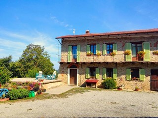 Rustico in Vendita a Bosia, 680'000€, 700 m²