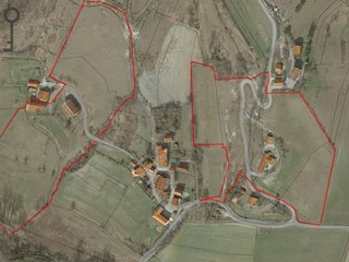 Villa in Vendita a Pareto, 345'000€, 953 m²