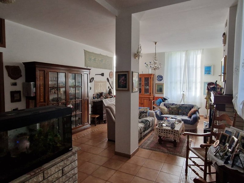 Appartamento in Vendita a Cairo Montenotte, 215'000€, 157 m²