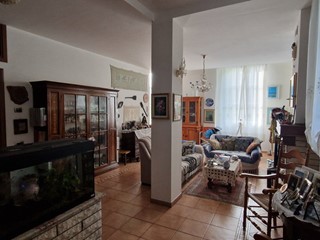 Appartamento in Vendita a Cairo Montenotte, 215'000€, 157 m²