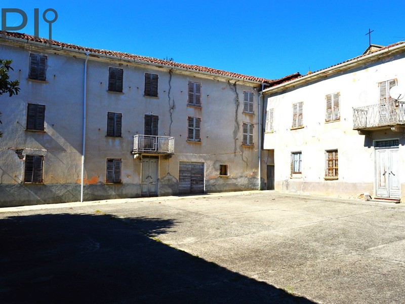 Rustico in Vendita a Sessame, 120'000&euro;, 700 m²