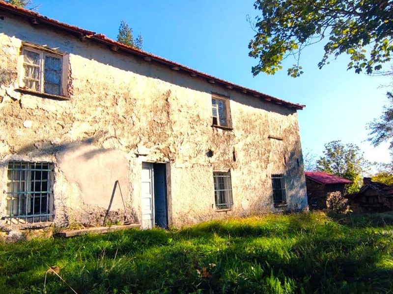 Rustico in Vendita a Dego, 26'000€, 150 m²