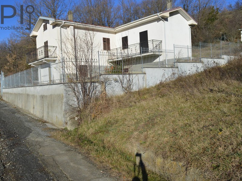 Villa in Vendita a Ponzone, 75'000€, 113 m²