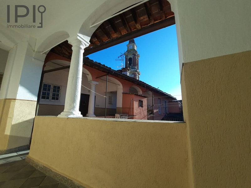 Quadrilocale in Vendita a Cairo Montenotte, 120'000€, 75 m²