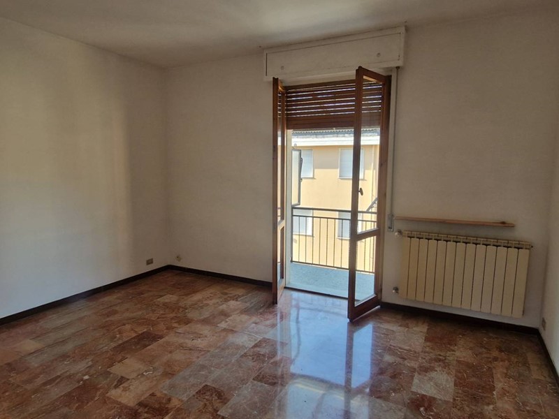 Appartamento in Vendita a Cengio, 45'000€, 90 m²