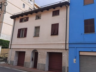 Villetta a schiera in Vendita a Altare, 188'000€, 210 m²