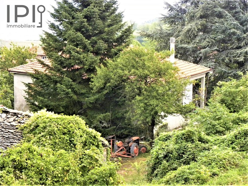 Rustico in Vendita a Roccaverano, 70'000&euro;, 400 m²