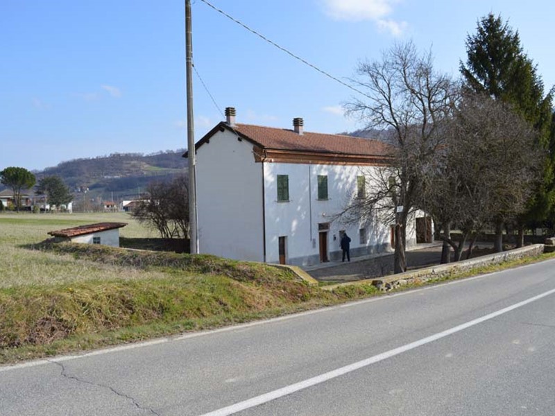 Casa Indipendente in Vendita a Denice, 95'000€, 115 m²