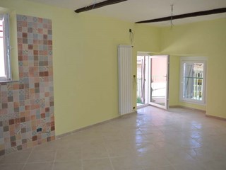 Appartamento in Vendita a Piana Crixia, 39'000€, 100 m²