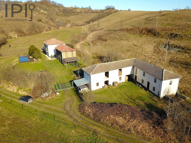 Rustico in Vendita a Spigno Monferrato, 315'000€, 600 m²