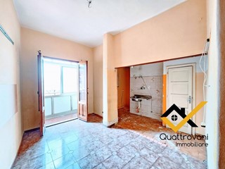 Bilocale in Vendita a Catania, 43'000&euro;, 78 m²