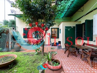 Appartamento in Vendita a Pisa, 395'000€, 160 m²