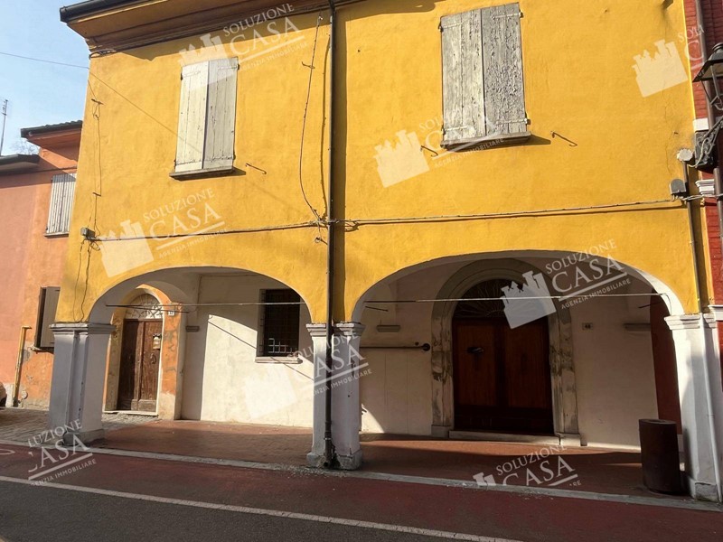 Casa Indipendente in Vendita a Pieve di Cento, 229'000€, 310 m²
