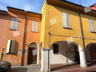 Casa Indipendente in Vendita a Pieve di Cento, 229'000€, 310 m²