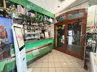 Immobile commerciale in Vendita a Castello d'Argile, 212 m²