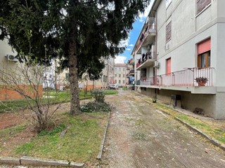 Appartamento in Vendita a Lonigo, 110'000€, 91 m²