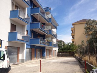 Immobile commerciale in Vendita a Vasto, 190'000€, 467 m²