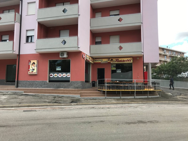 Attività commerciale in Vendita a Vasto, 60'000&euro;, 140 m²