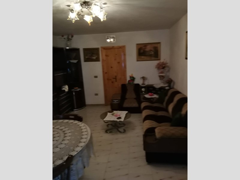 Casa Semi Indipendente in Vendita a Montazzoli, 50'000€, 140 m²