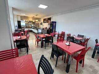 Attività commerciale in Vendita a San Salvo, 80'000€, 410 m²