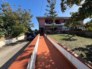 Villa in Vendita a Vasto, 420'000&euro;, 200 m², con Box