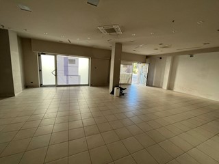 Immobile commerciale in Affitto a Vasto, 1'500&euro;, 110 m²