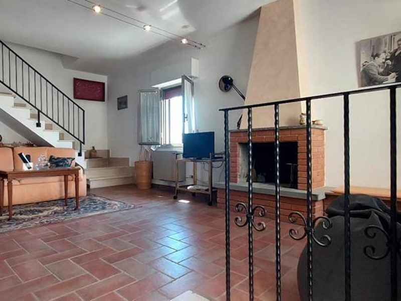 Casa Semi Indipendente in Affitto a Carunchio, 180 m²