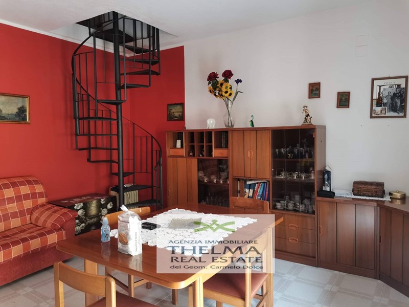 Trilocale in Vendita a Campofelice di Roccella, 83'000€, 72 m²