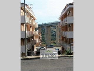 Appartamento in Vendita a Campofelice di Roccella, 115'000€, 115 m²