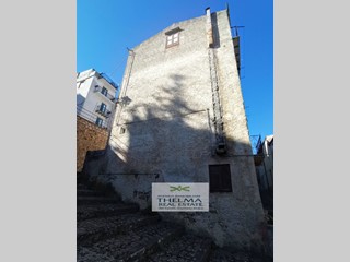 Casa Indipendente in Vendita a Gratteri, 70'000€, 127 m²