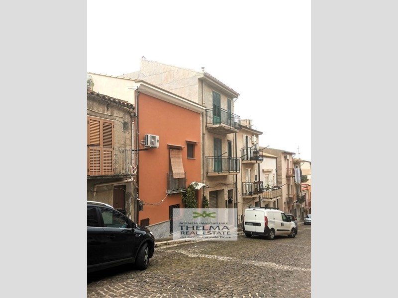 Casa Indipendente in Vendita a Lascari, 145'000€, 95 m²