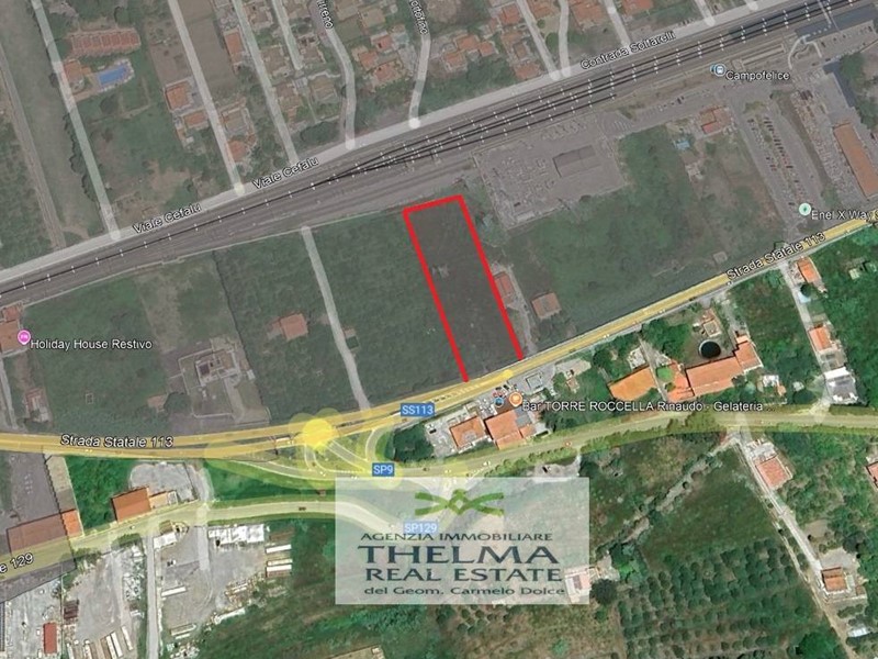 Terreno edificabile in Vendita a Campofelice di Roccella, 350'000€, 3932 m²
