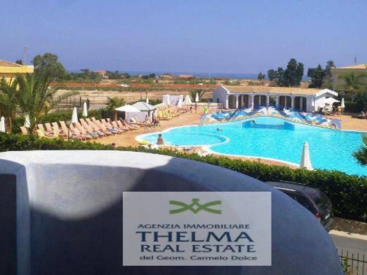 Villetta a schiera in Vendita a Campofelice di Roccella, 165'000€, 86 m²