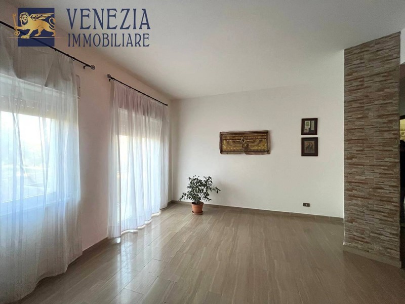 Quadrilocale in Vendita a Sciacca, 135'000&euro;, 160 m²