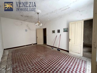 Casa Indipendente in Vendita a Sciacca, 36'000€, 100 m²