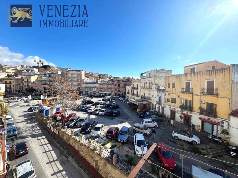 Appartamento in Vendita a Sciacca, 65'000€, 135 m²