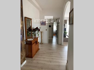 Appartamento in Vendita a Venezia, 180'000&euro;, 119 m²